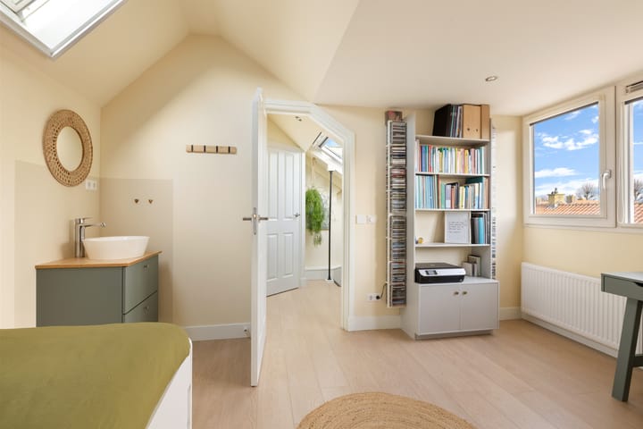 Foto 38 van Zuster Bloemstraat 21