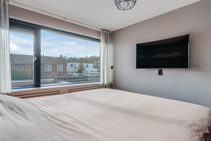 Foto 32 van van Dedemlaan 3