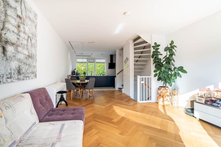 Foto 17 van Glenn Millerstraat 98