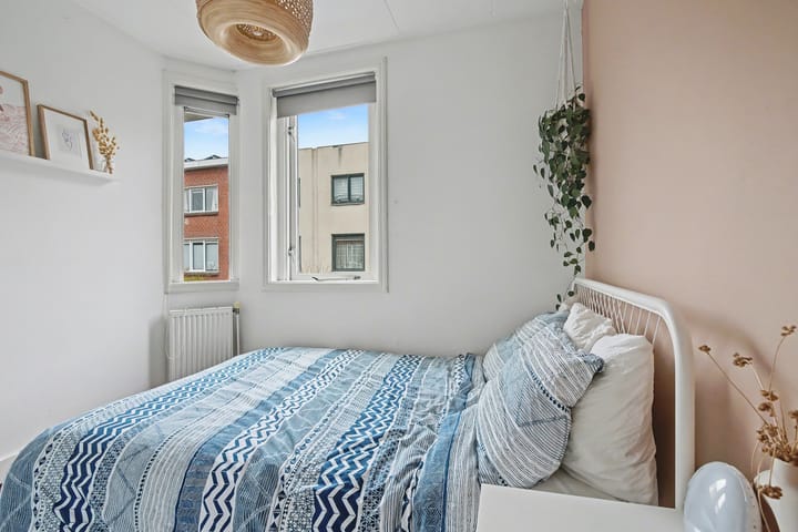 Foto 16 van Paramaribostraat 72