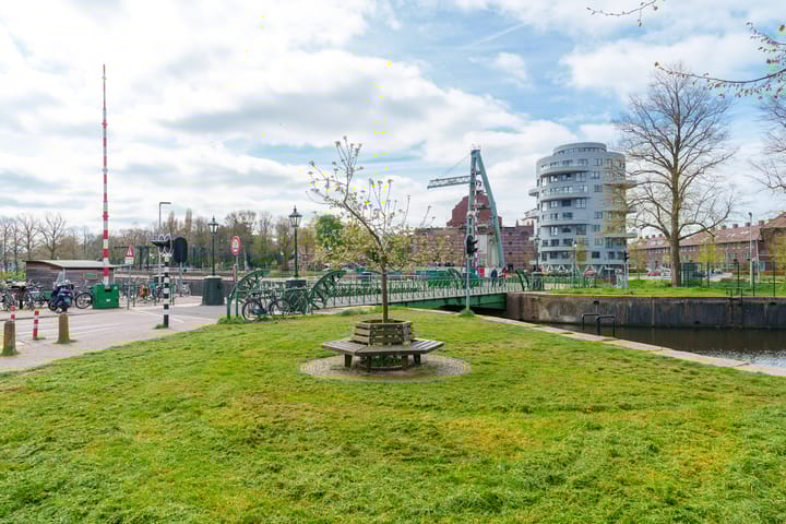 Foto 24 van Paramaribostraat 72