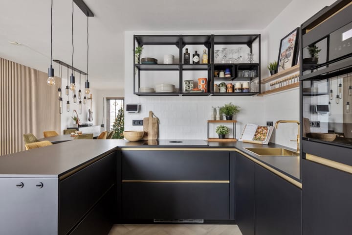 Photo 19 of Haringvlietstraat 17