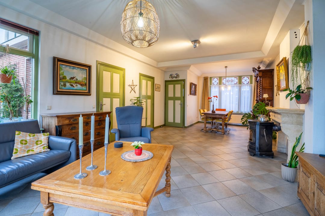 Foto 8 van Spoorstraat 12