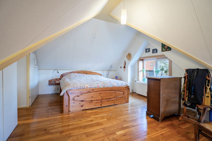 Photo 16 of Spoorstraat 12