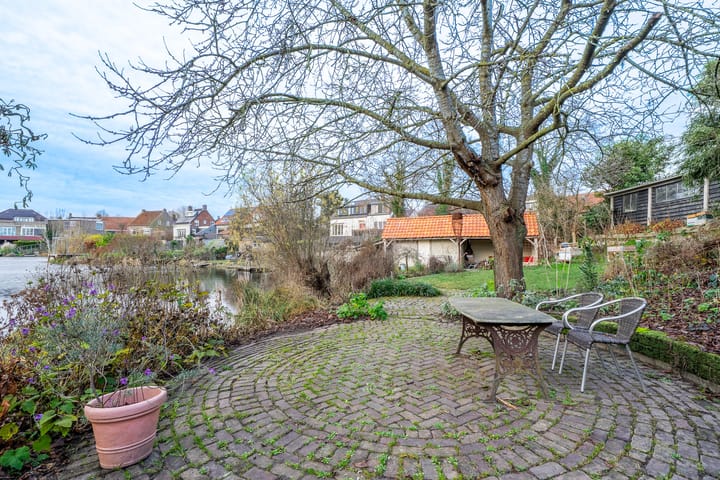 Photo 28 of Spoorstraat 12