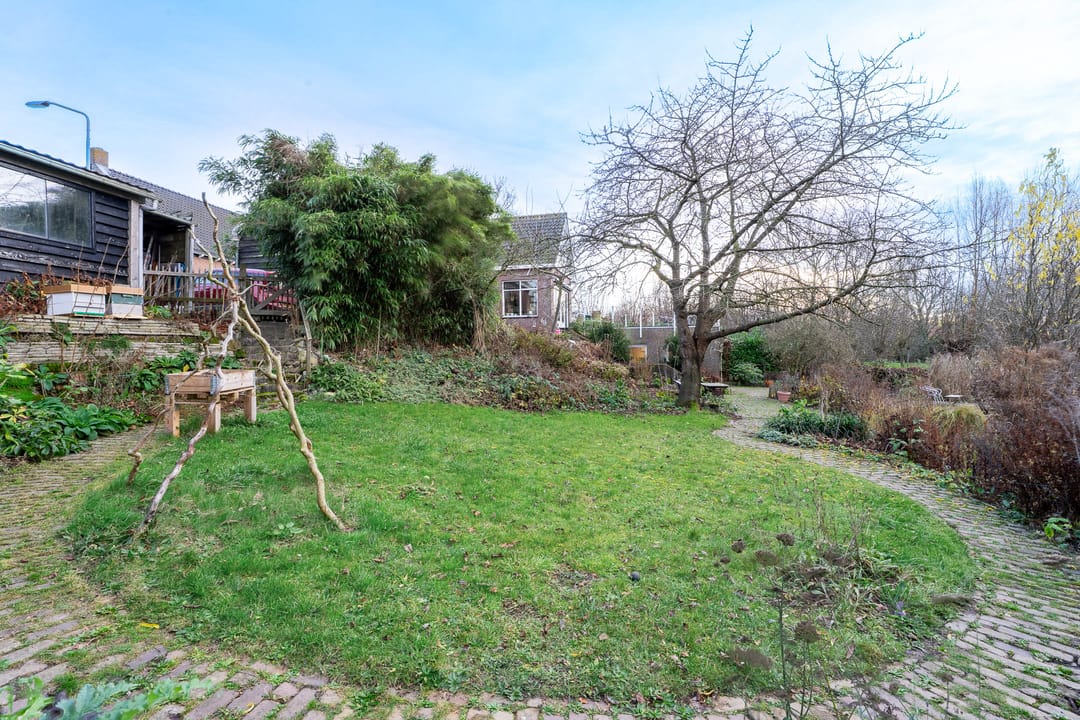 Foto 31 van Spoorstraat 12