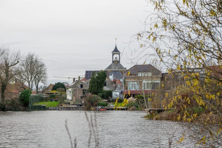 Photo 33 of Spoorstraat 12