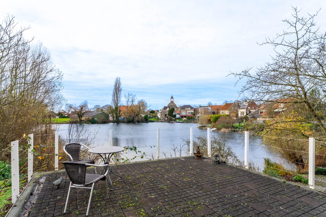 Foto 2 van Spoorstraat 12