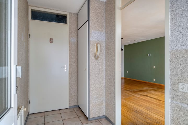 Photo 6 of Maanstraat 16-A