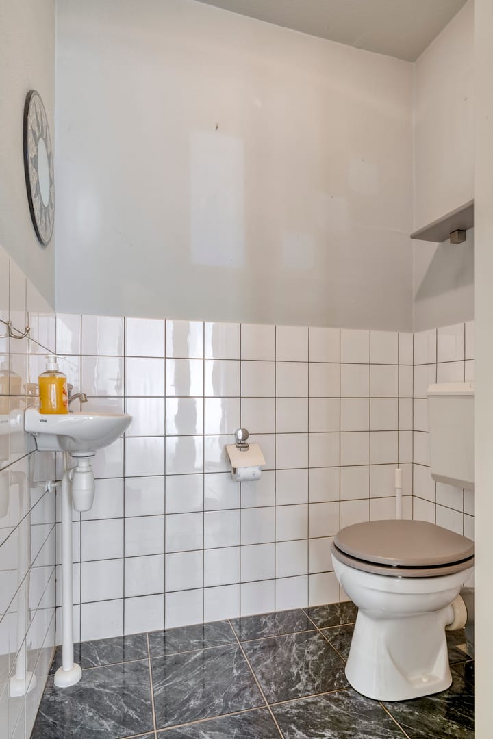 Photo 8 of Maanstraat 16-A