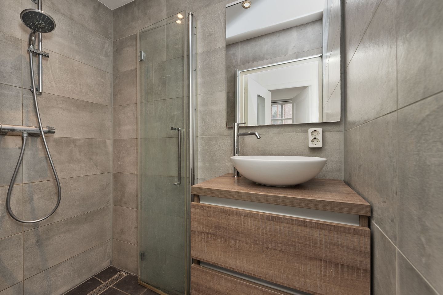 Foto 10 van Tweede Van der Helststraat 6-2