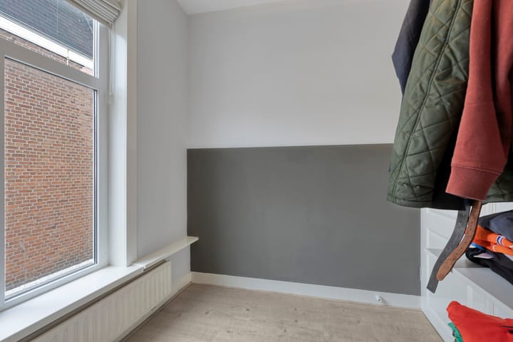 Foto 28 van Edisonstraat 133