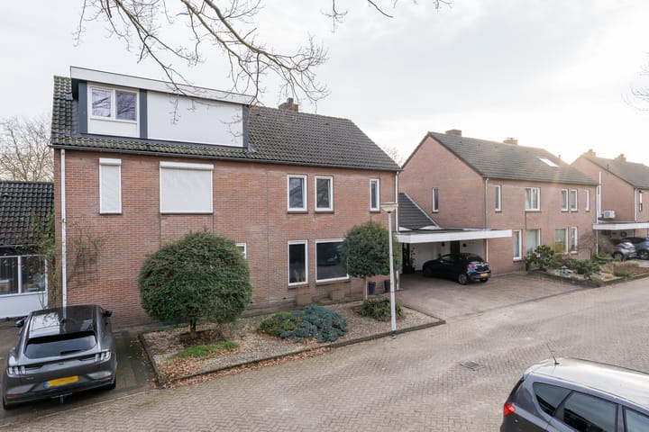 Foto 51 van Dahliastraat 5