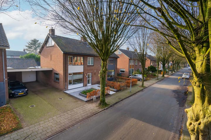 Foto 24 van Robert Kochlaan 24