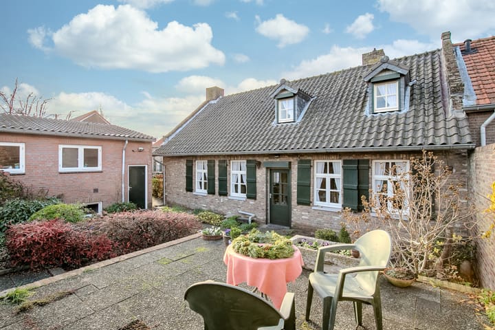 Photo 2 of Singelstraat Oost 9