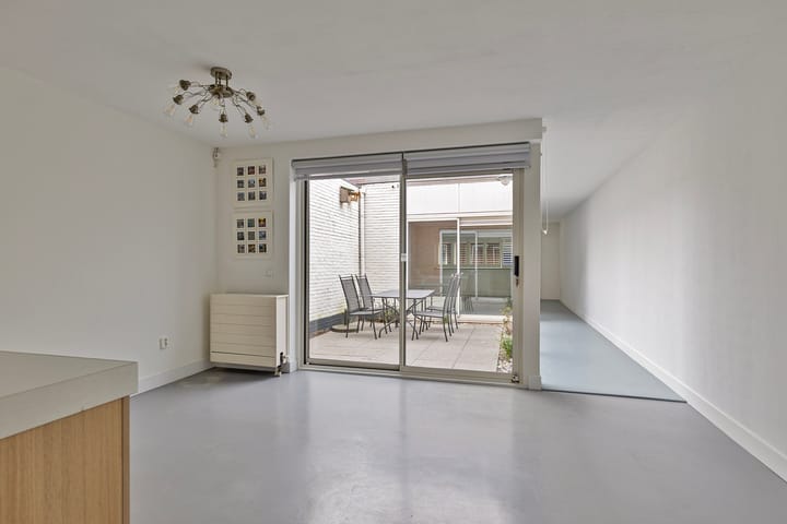 Photo 2 of Tjeukemeerhof 4