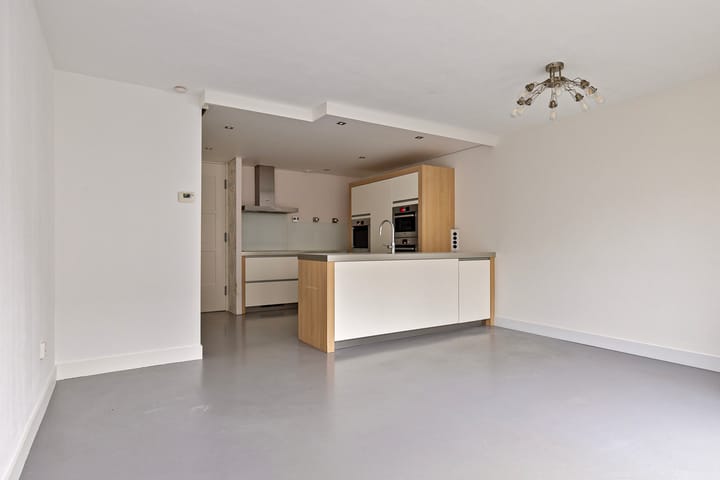 Photo 3 of Tjeukemeerhof 4