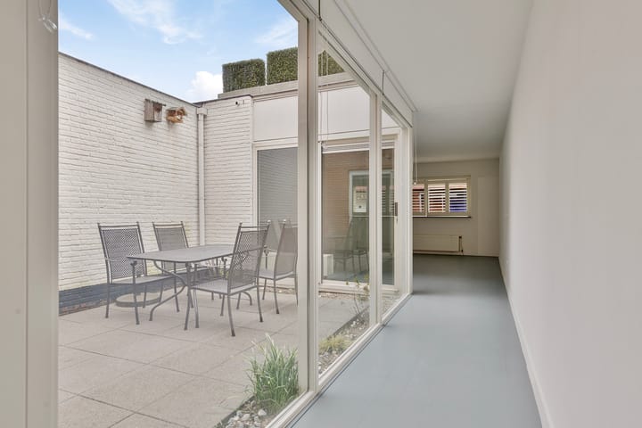 Foto 10 van Tjeukemeerhof 4