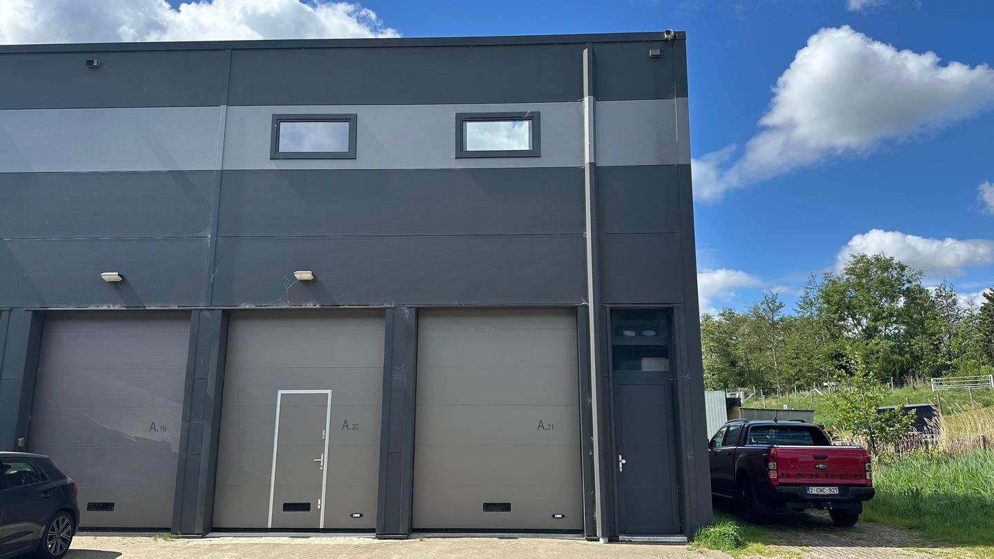 View photo 1 of Aalsmeerderweg 47