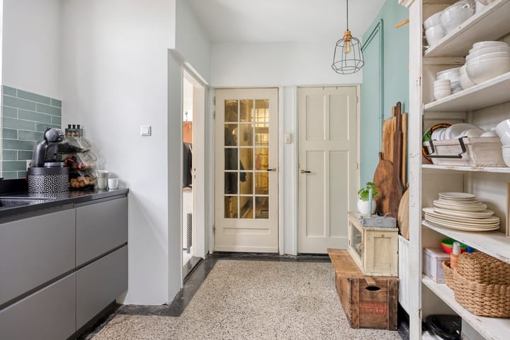 Photo 13 of Baardwijksestraat 2