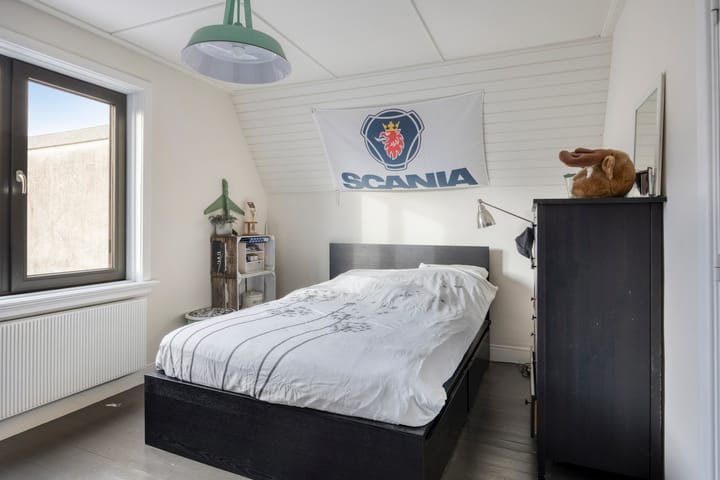 Photo 17 of Baardwijksestraat 2