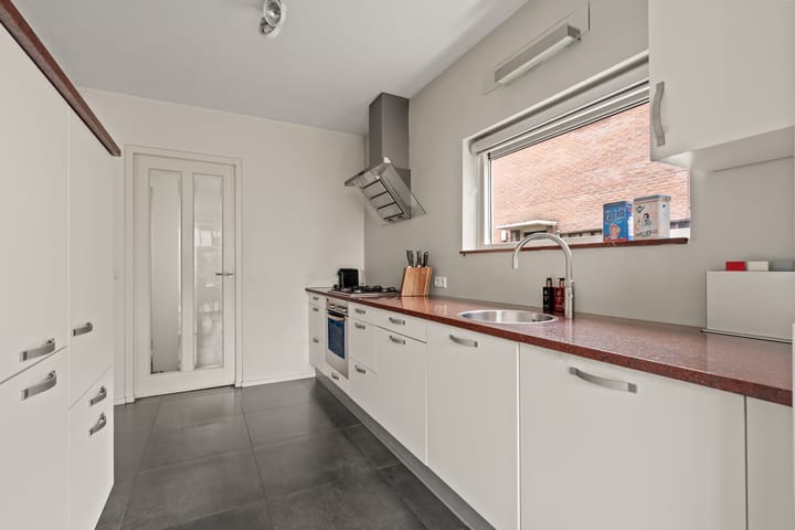 Foto 29 van Prins Bernhardlaan 25