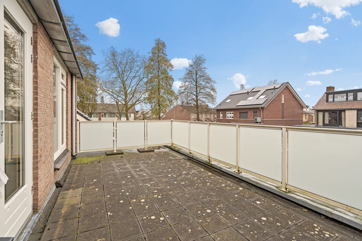 Foto 49 van Prins Bernhardlaan 25