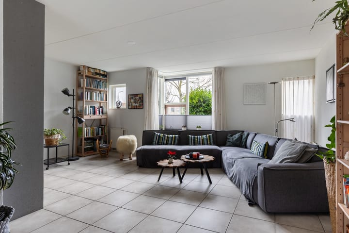 Photo 4 of Minervalaan 27