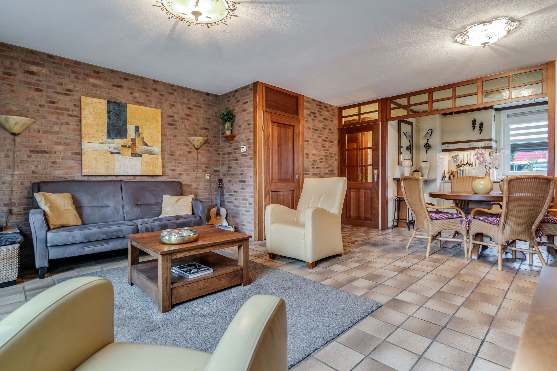 Photo 12 of Roer 246