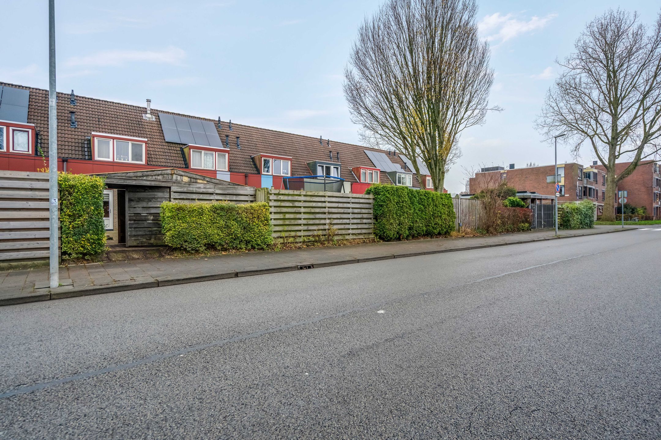 Photo 36 of Roer 246