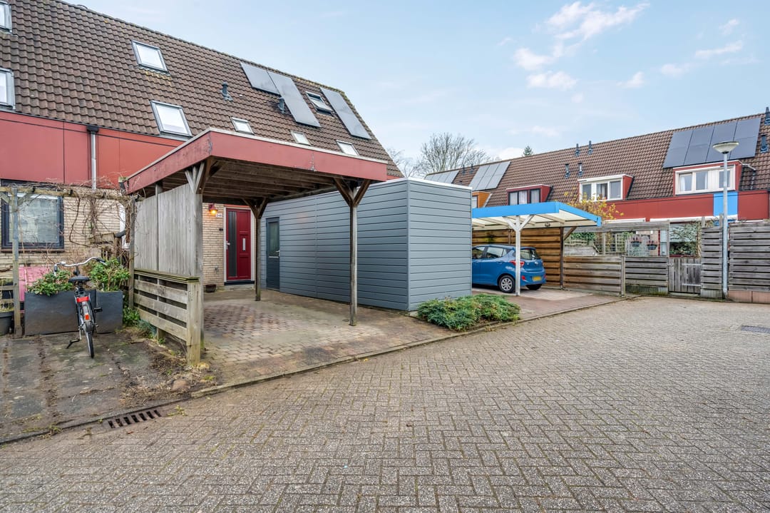 Photo 38 of Roer 246