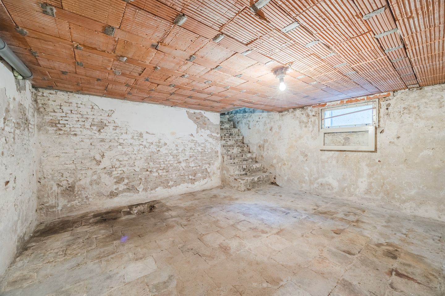 Foto 29 van Luiten Ambachtstraat 37