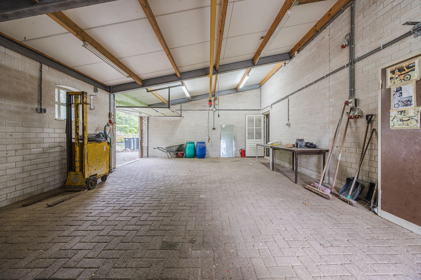 Foto 49 van Luiten Ambachtstraat 37