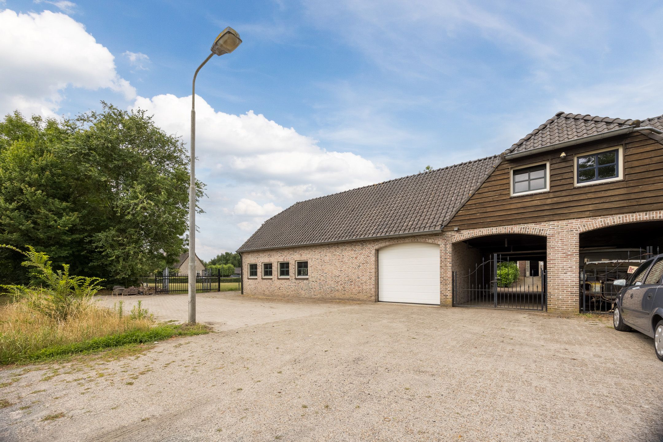 Foto 57 van Luiten Ambachtstraat 37