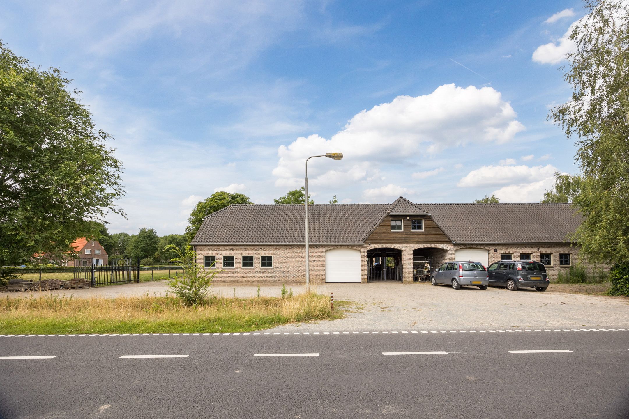 Foto 60 van Luiten Ambachtstraat 37