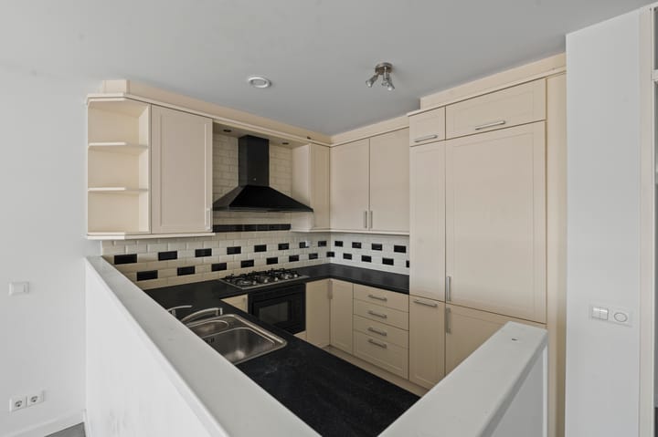 Photo 10 of Osdorper Ban 90-A31