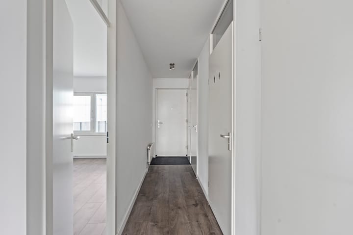 Photo 17 of Osdorper Ban 90-A31