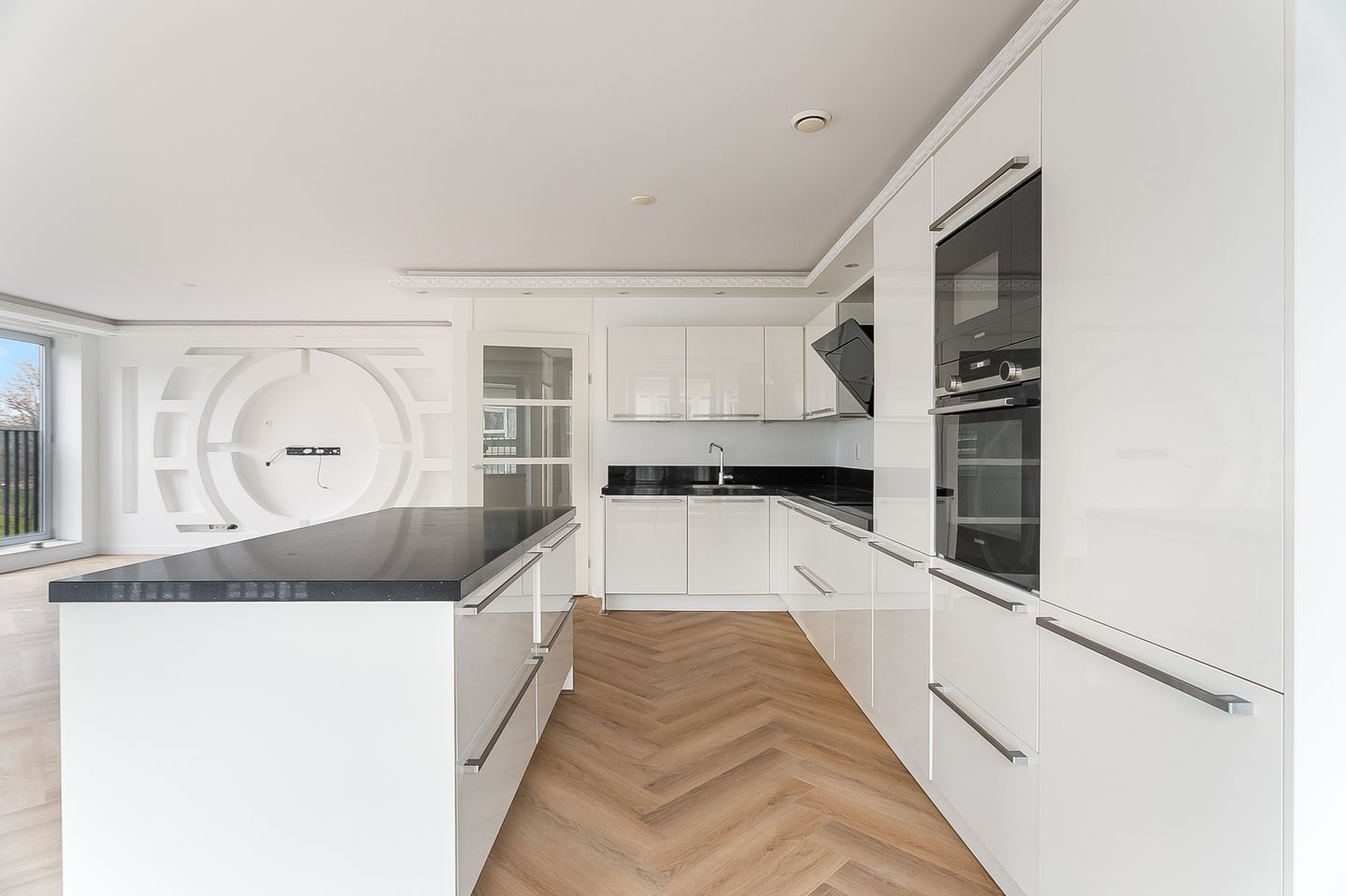 Foto 4 van Wolbrantskerkweg 76-B