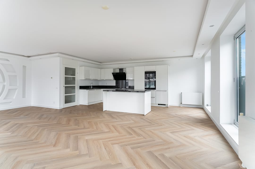 Foto 7 van Wolbrantskerkweg 76-B