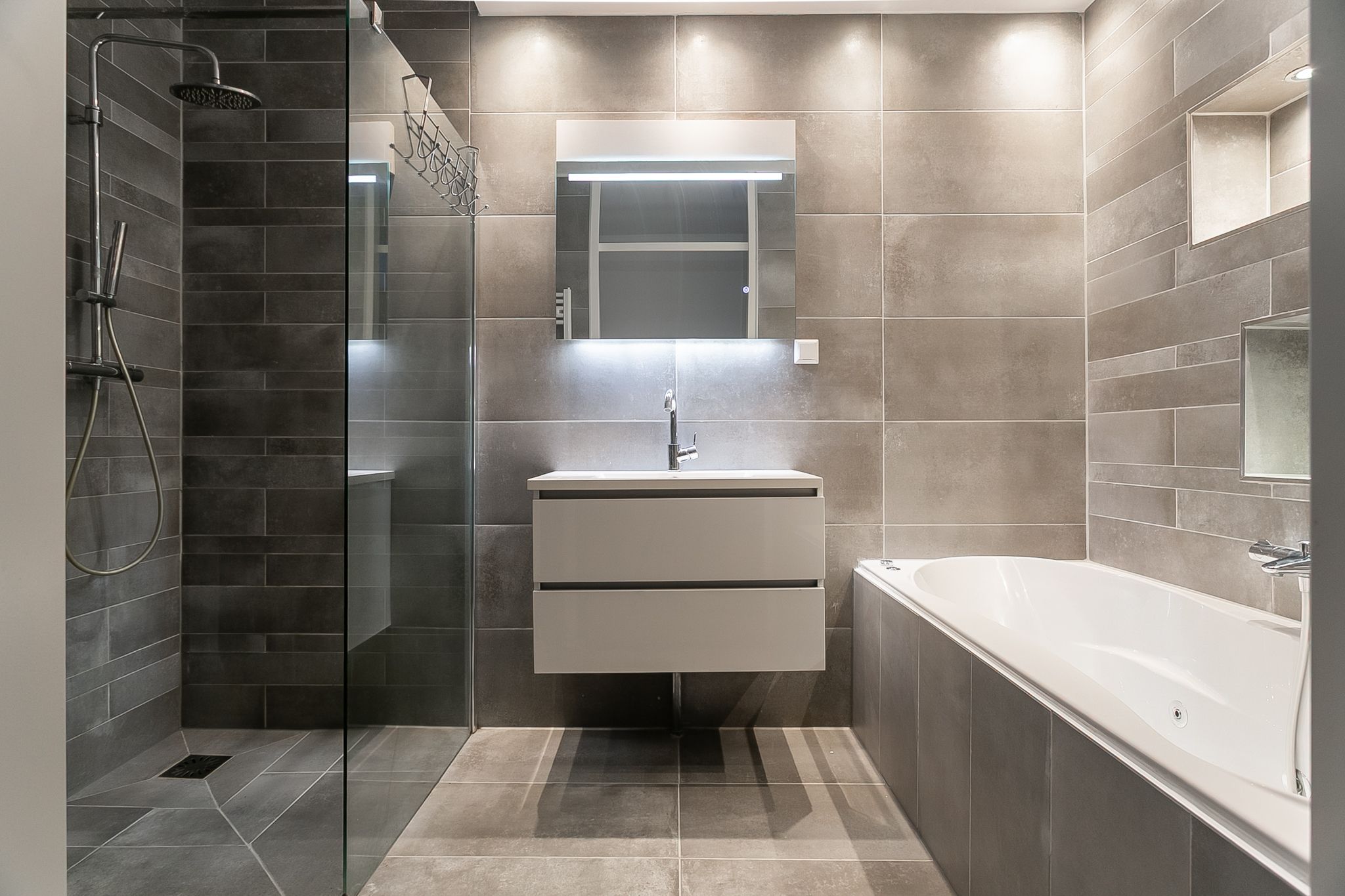 Foto 12 van Wolbrantskerkweg 76-B