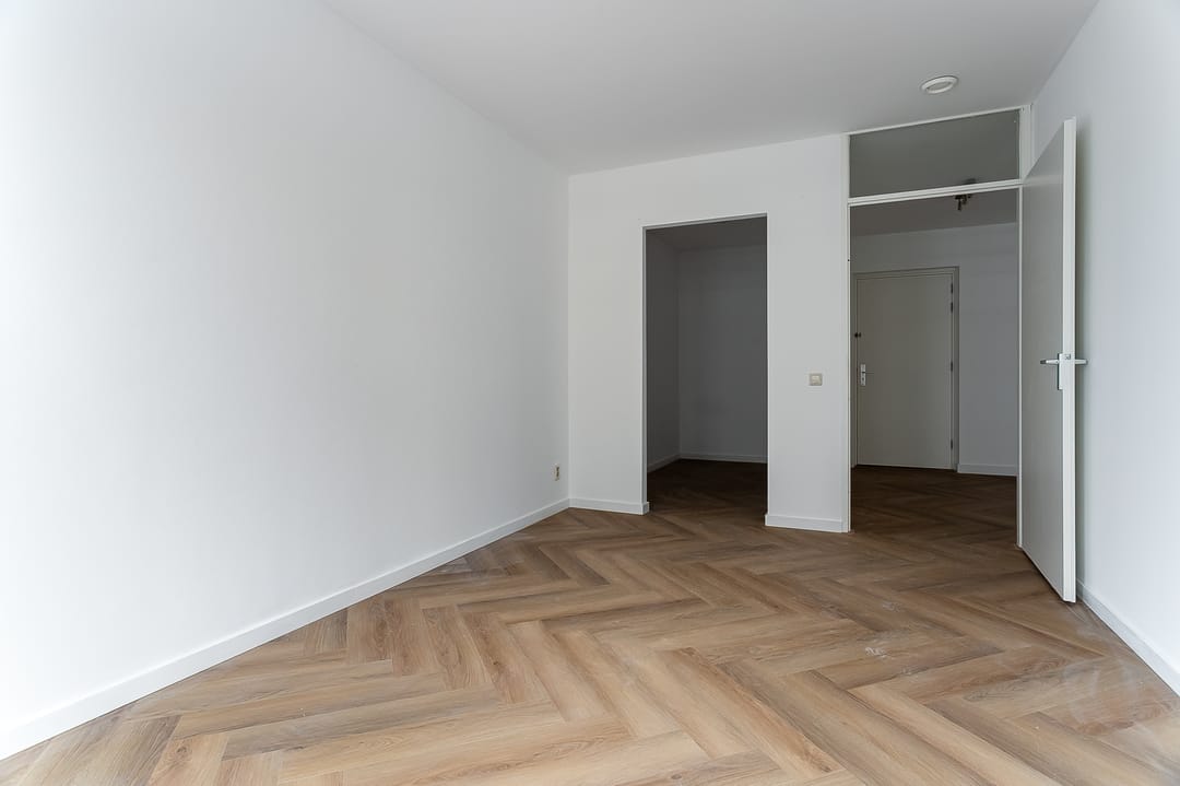 Foto 16 van Wolbrantskerkweg 76-B