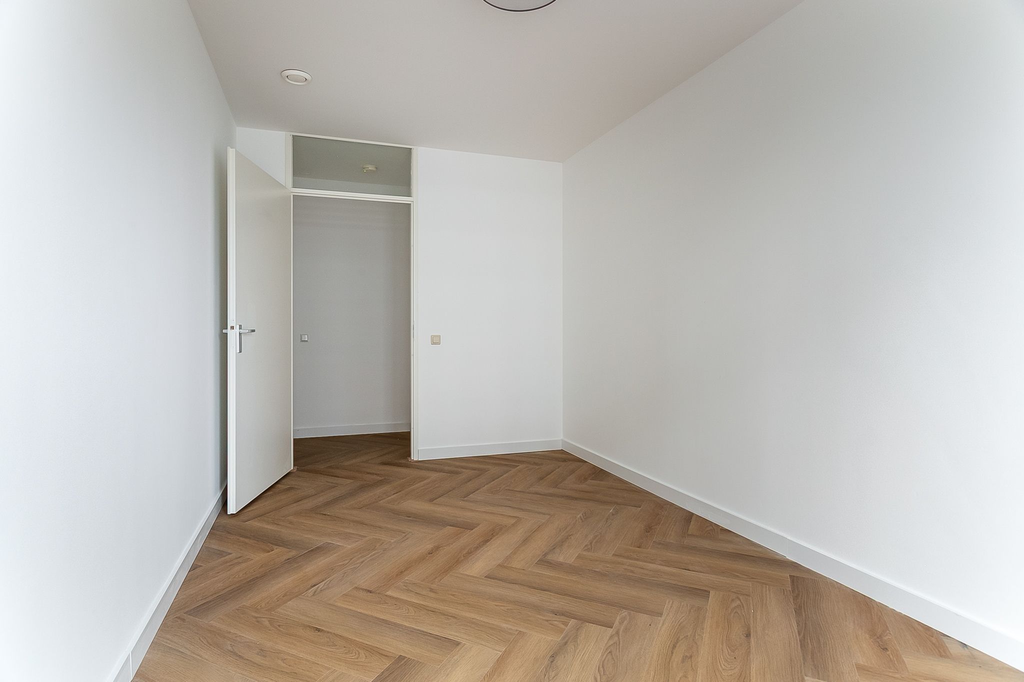 Foto 21 van Wolbrantskerkweg 76-B