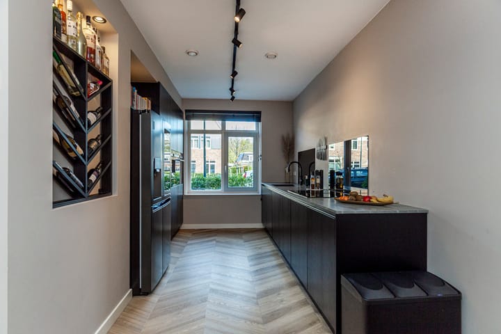 Photo 3 of Doris Lessinglaan 86