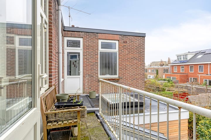 Photo 27 of Frans van Mierisstraat 22-A