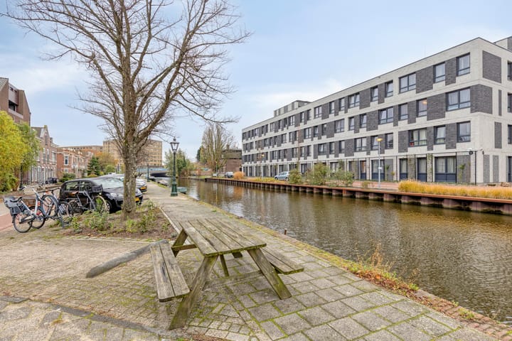 Photo 31 of Frans van Mierisstraat 22-A