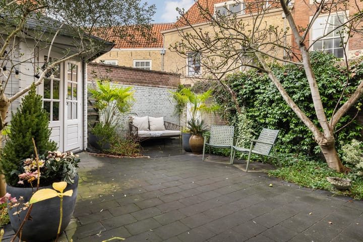 Foto 4 van Wijnstraat 1