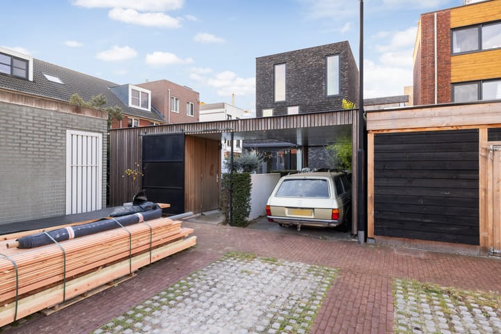 Foto 29 van Werf van Montan 2