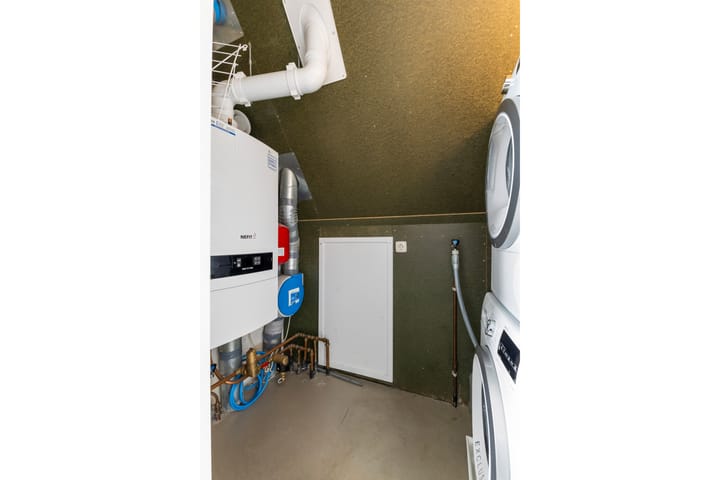 Photo 77 of L. Rotgansstraat 2