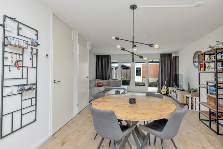 Foto 10 van Escudo 47