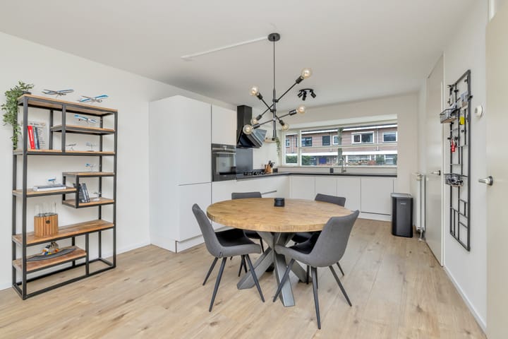 Foto 11 van Escudo 47